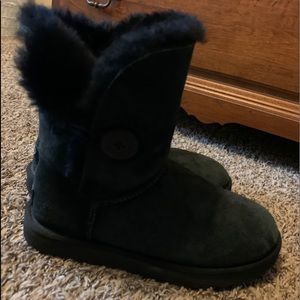 black ugg boots